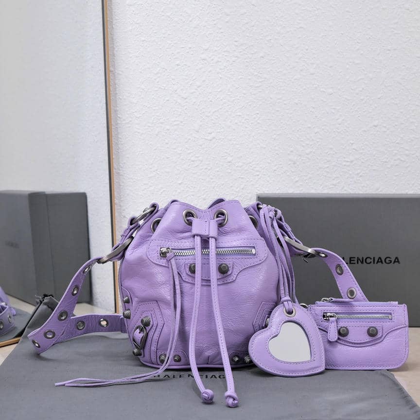 1 Bucket Bag-3